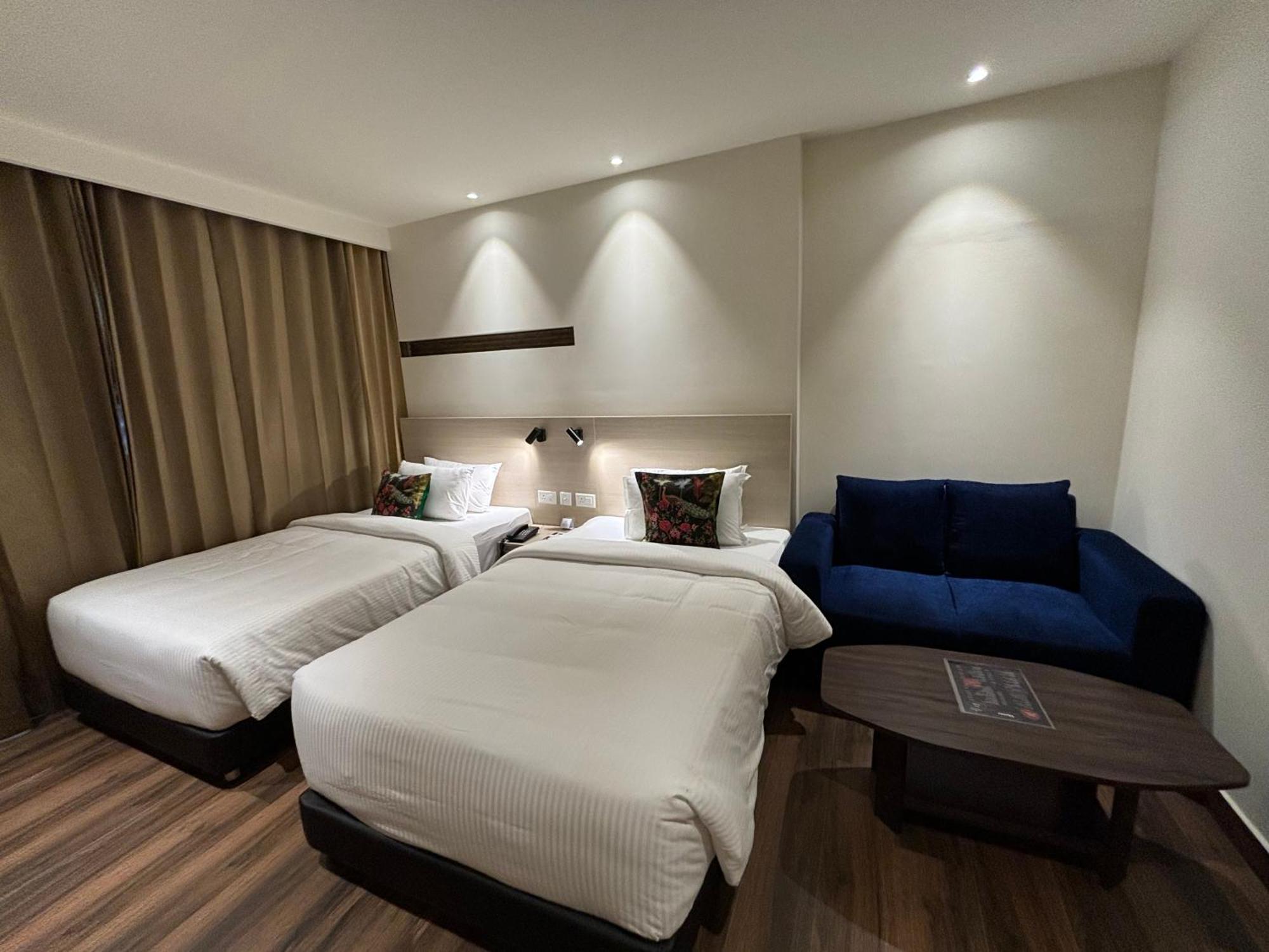 Presidency Airport Hotel Kochi Luaran gambar