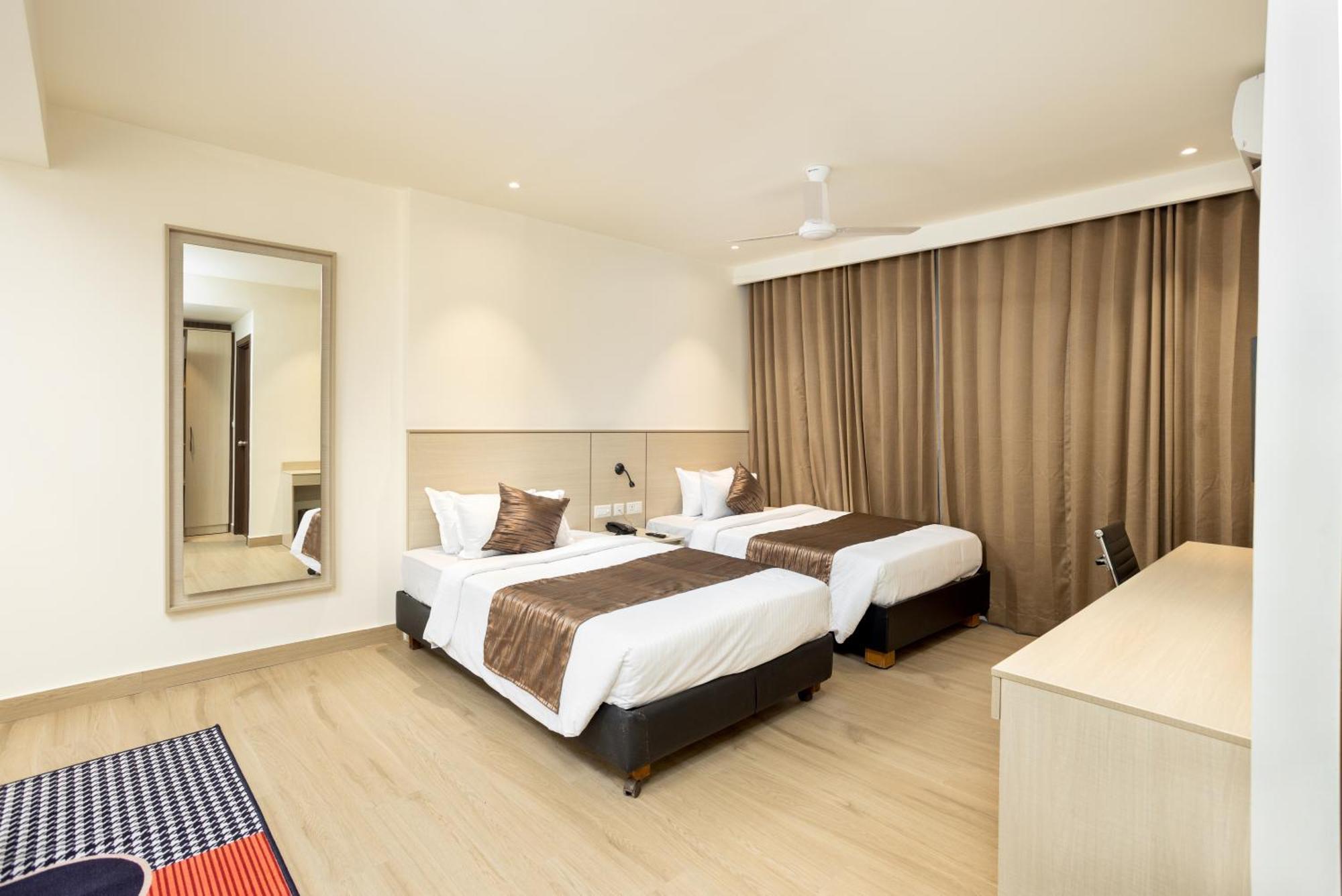 Presidency Airport Hotel Kochi Luaran gambar