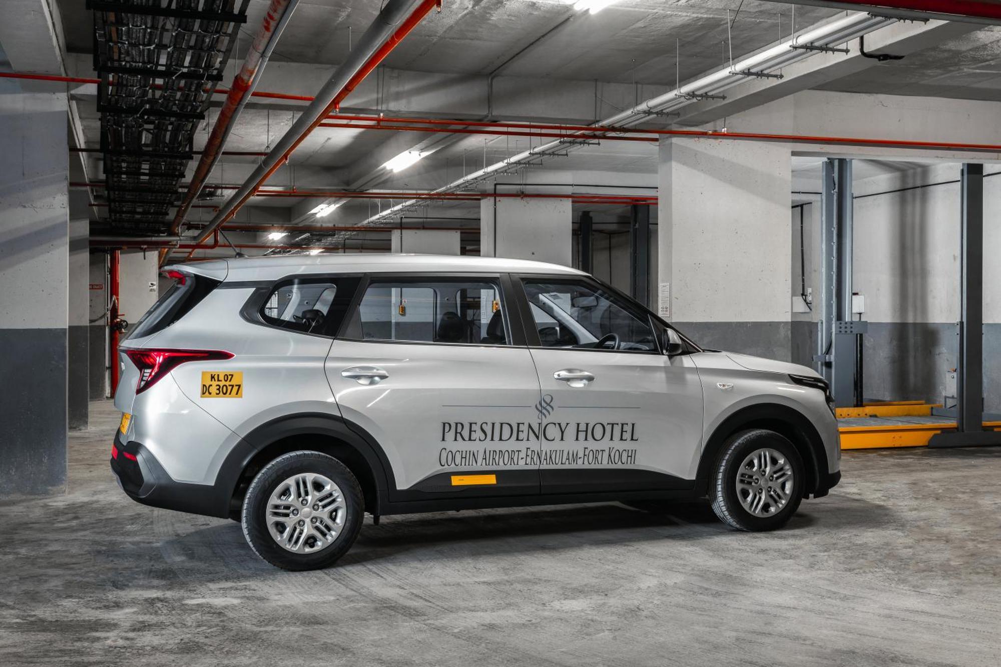 Presidency Airport Hotel Kochi Luaran gambar