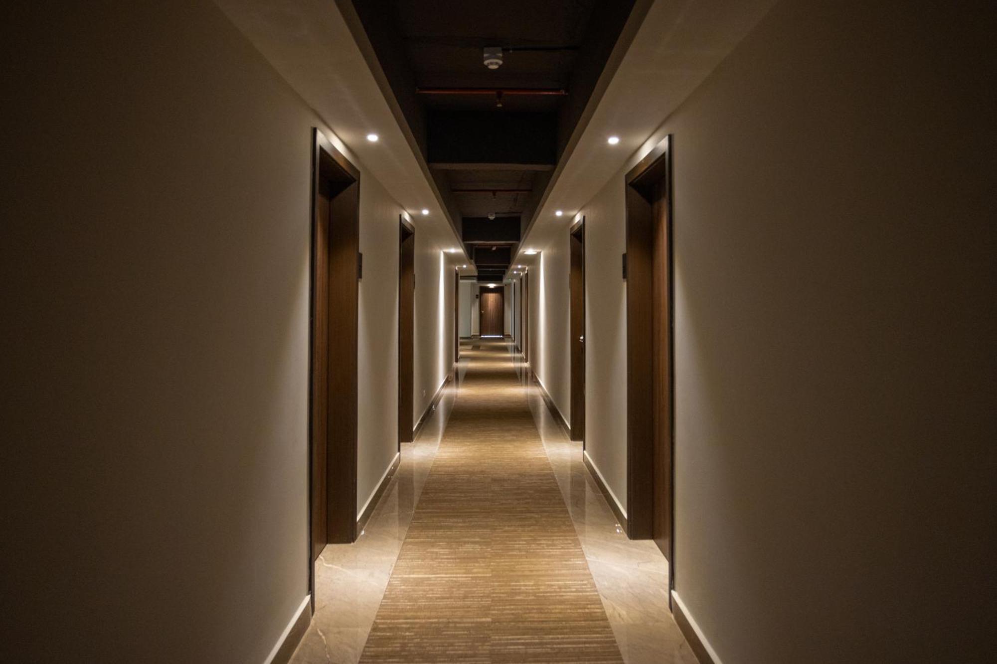 Presidency Airport Hotel Kochi Luaran gambar